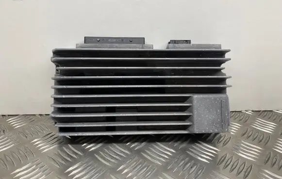 Audi S5 Sound amplifier 8T1035223A
