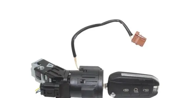 Peugeot 308 Ignition lock 9663123380