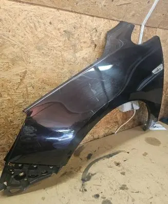Opel Astra J Fender