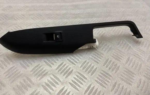 Ford Mustang VI Electric window control switch FR3B14528A