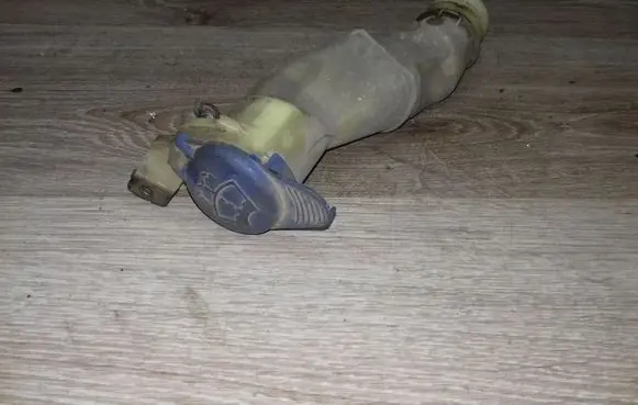 Volvo S80 Window washer liquid tank fill tube 8620951 9178568