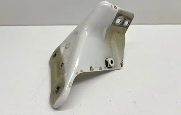 Skoda Rapid (NH) Fender mounting bracket 5JA821142A