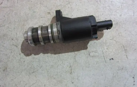 BMW X3 F25 Turbo solenoid valve 7596899