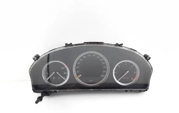 Speedometer (instrument cluster)