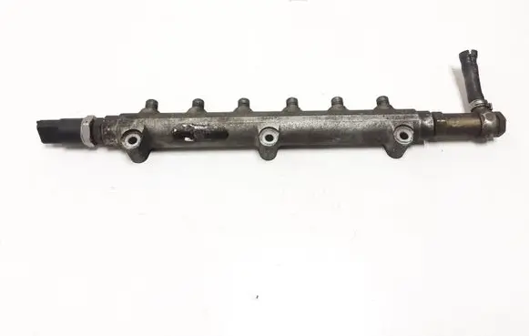 Volvo S60 Fuel main line pipe 8658252 0445216010 000343