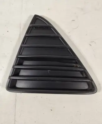 Ford Focus Front bumper lower grill BM5117K947A