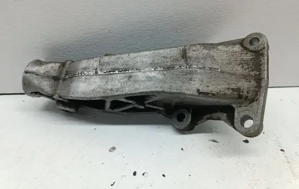 Mercedes-Benz A W168 Engine mounting bracket A1662230304