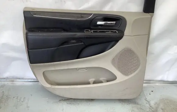 Chrysler Town & Country V Front door card panel trim 1PF63BD1AE 522511999A