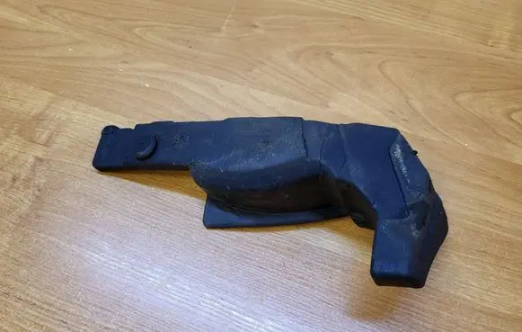 Other engine bay part
