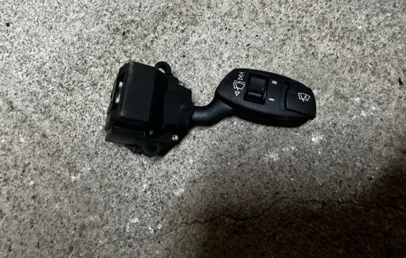 BMW 5 E60 E61 Wiper control stalk 6924106 181104133 01206100