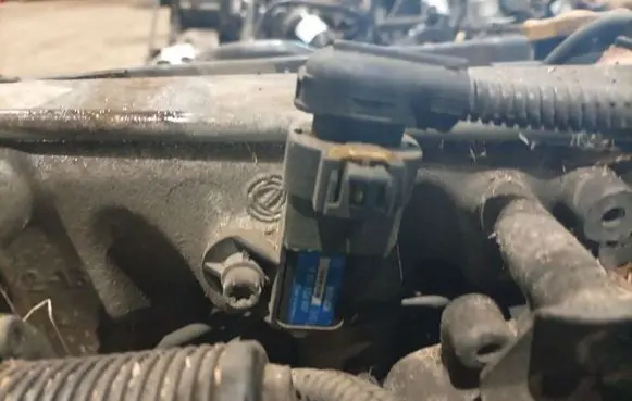 Opel Astra H Air pressure sensor 0281002437