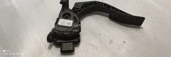Audi A8 S8 D4 4H Accelerator throttle pedal 8K1723523 8K1723523A