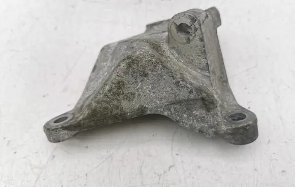 Nissan Qashqai Engine mounting bracket A2822030244