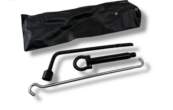 Toyota Yaris XP210 Tool set 