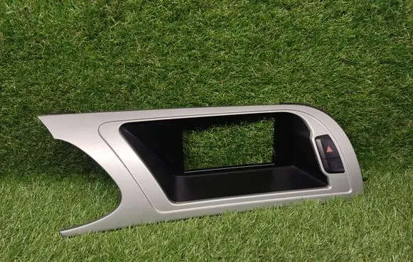 Audi A4 S4 B8 8K Radio/GPS head unit trim 8K1857186D