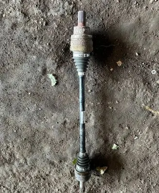 Volvo XC70 Rear driveshaft P30681132 000W011 ZSU8908J