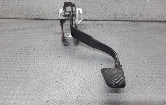 Clutch pedal