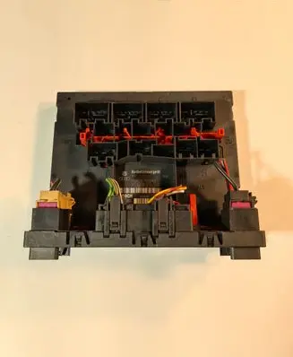 Volkswagen PASSAT B6 Comfort/convenience module 3C0937049D