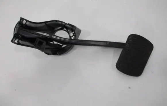 Mercedes-Benz E C207 W207 Brake pedal A2042902001 204292022