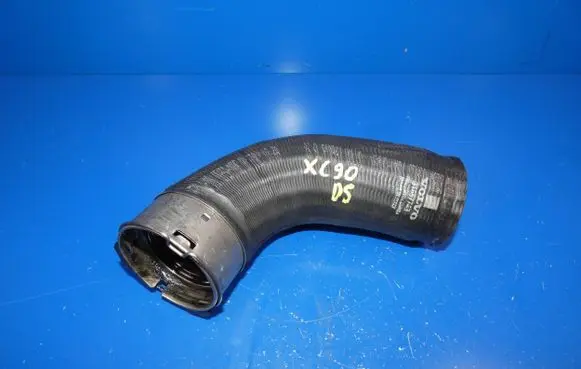 Volvo XC90 Intercooler hose/pipe 31657743