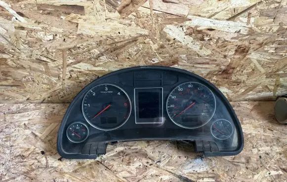 Audi A4 S4 B6 8E 8H Speedometer (instrument cluster) 8E0920950J 0263626037 4145200208