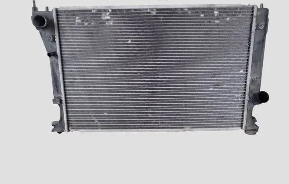 Toyota Avensis T250 Coolant radiator MN422133