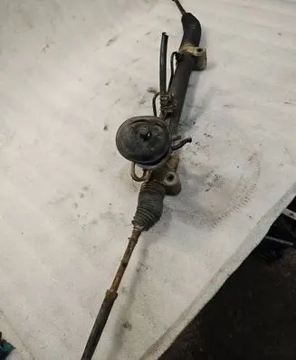 Opel Zafira A Steering rack