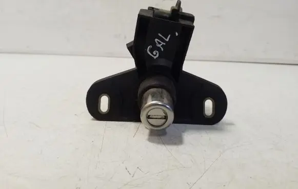 Opel Astra G Tailgate exterior lock 