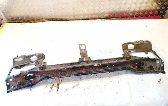 Renault Laguna I Radiator support slam panel