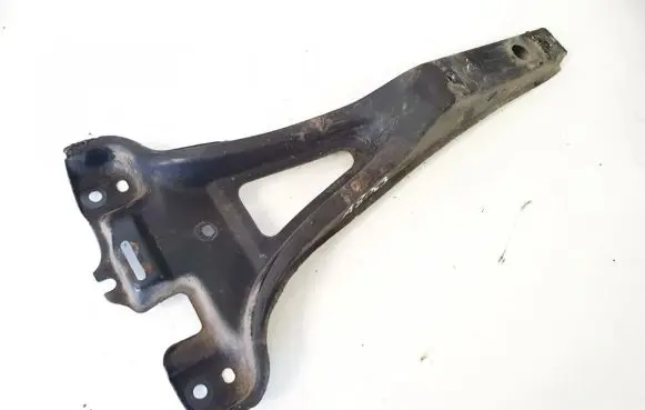 Volkswagen Golf IV Radiator support slam panel