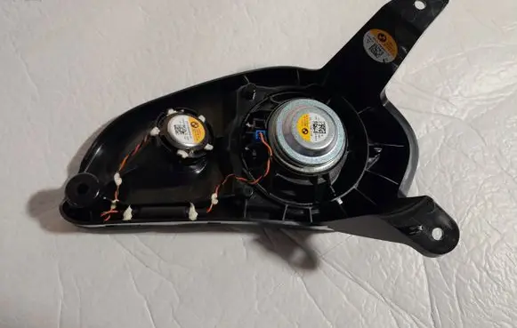 BMW X7 G07 Front door high frequency speaker 6809632
