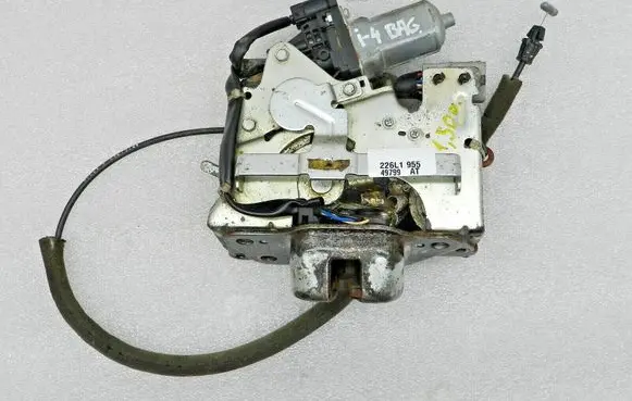 Chrysler Grand Voyager V Tailgate/trunk/boot lock/catch/latch 4589581AB 04589581AB
