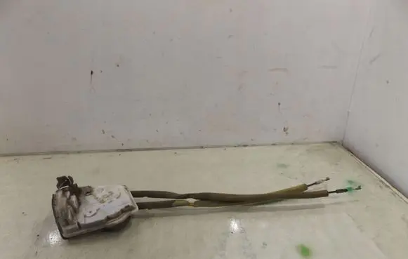 Mazda 2 Rear door lock