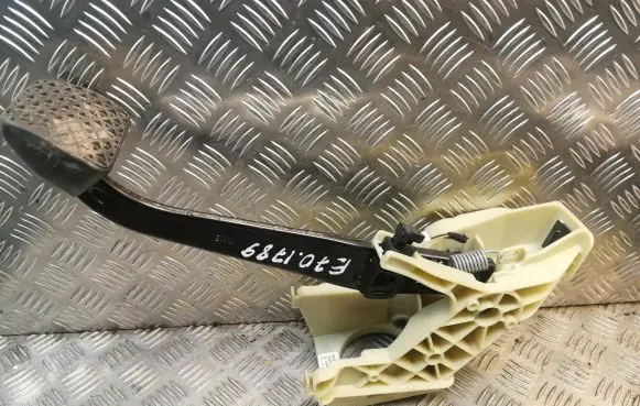BMW X5 E70 Brake pedal 6791901