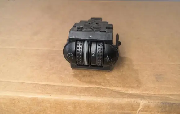 Volkswagen PASSAT B5.5 Headlight level height control switch 3B0941333C