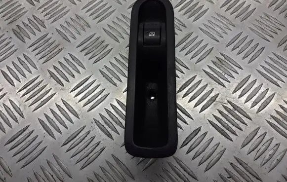 Renault Scenic II - Grand scenic II Quarter vent window switch 156013870