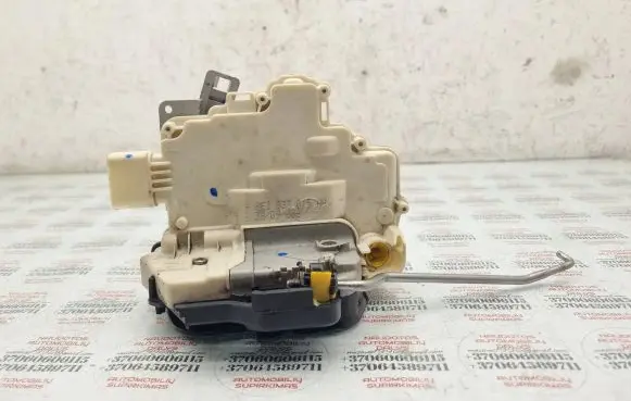Seat Exeo (3R) Front door lock 8E1837015AA