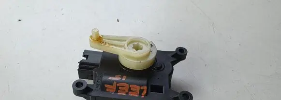 Nissan Leaf I (ZE0) A/C air flow flap actuator/motor 