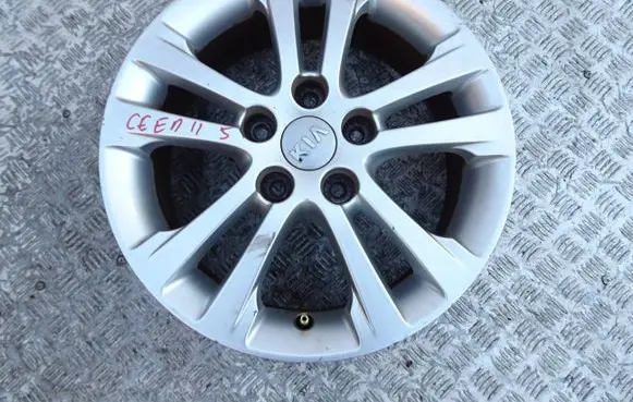 R16 alloy rim