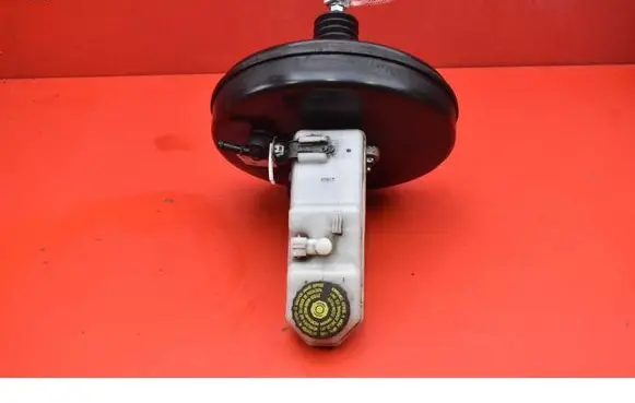 Toyota Avensis Verso Brake booster 47200-0F060-A