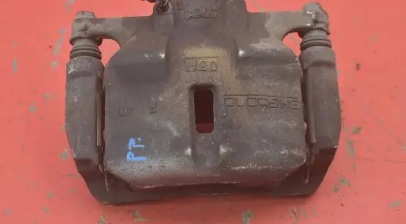 Nissan Qashqai Front brake caliper