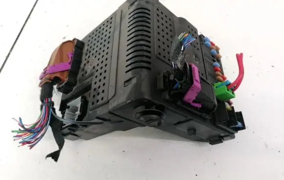 Volvo V70 Fuse box set 30795114 28073267