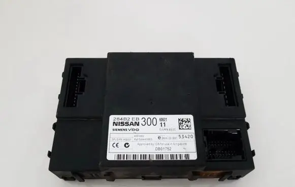 Nissan Navara D40 Comfort/convenience module 284B2EB300 5WK48935