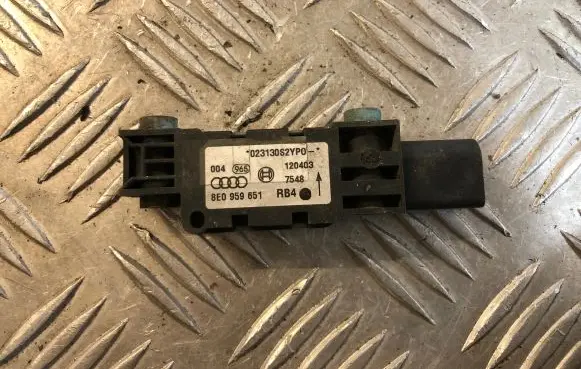 Audi A4 S4 B6 8E 8H Airbag deployment crash/impact sensor 8E0959651 023130S2YP0 120403