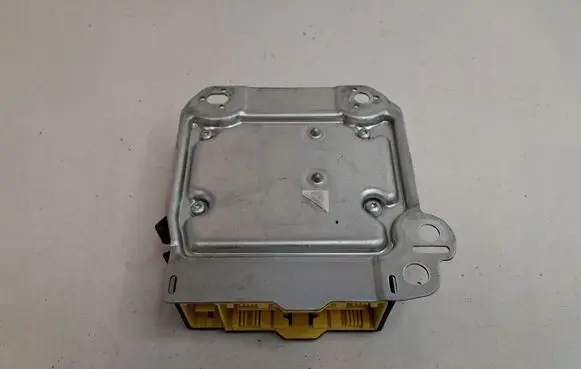 Honda Jazz Bonnet Pedestrian Airbag Actuator A1179008600