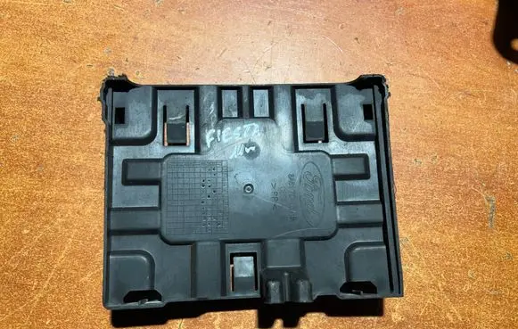 Ford Fiesta Engine control unit holder 8A617D438AB