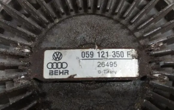 Audi A6 S6 C5 4B Viscous fan clutch 059121350F