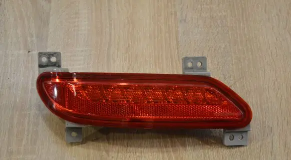 Chevrolet Captiva Rear tail light reflector 