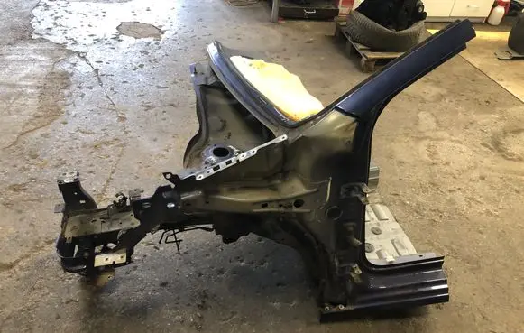 Peugeot 208 I Front quarter panel 
