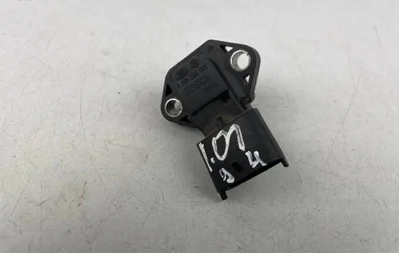 Subaru Outback Air pressure sensor 0261230013